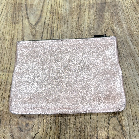 MARC JACOBS LEATHER METALLIC PINK POUCH - Picture 3 of 4